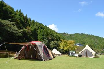 キャンプ場