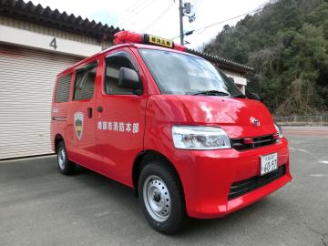広報車