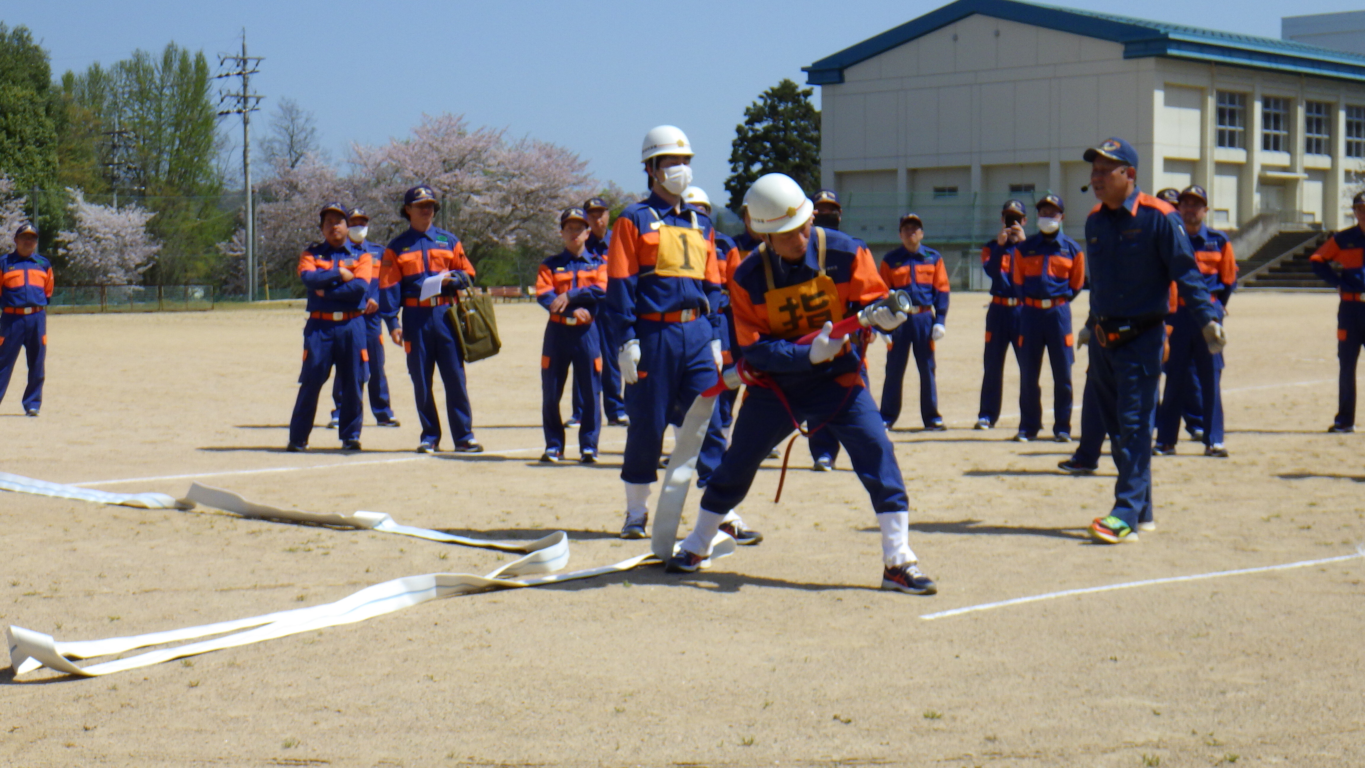 小型ポンプ操法の様子