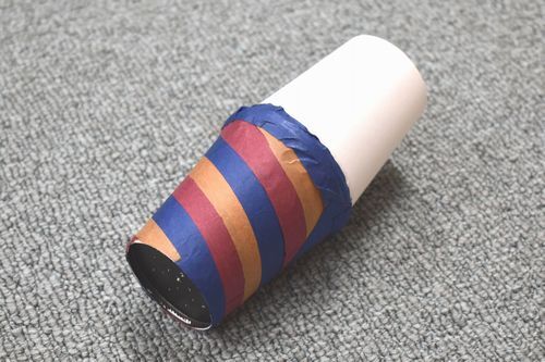 自由工作「虹色万華鏡」の工作見本写真