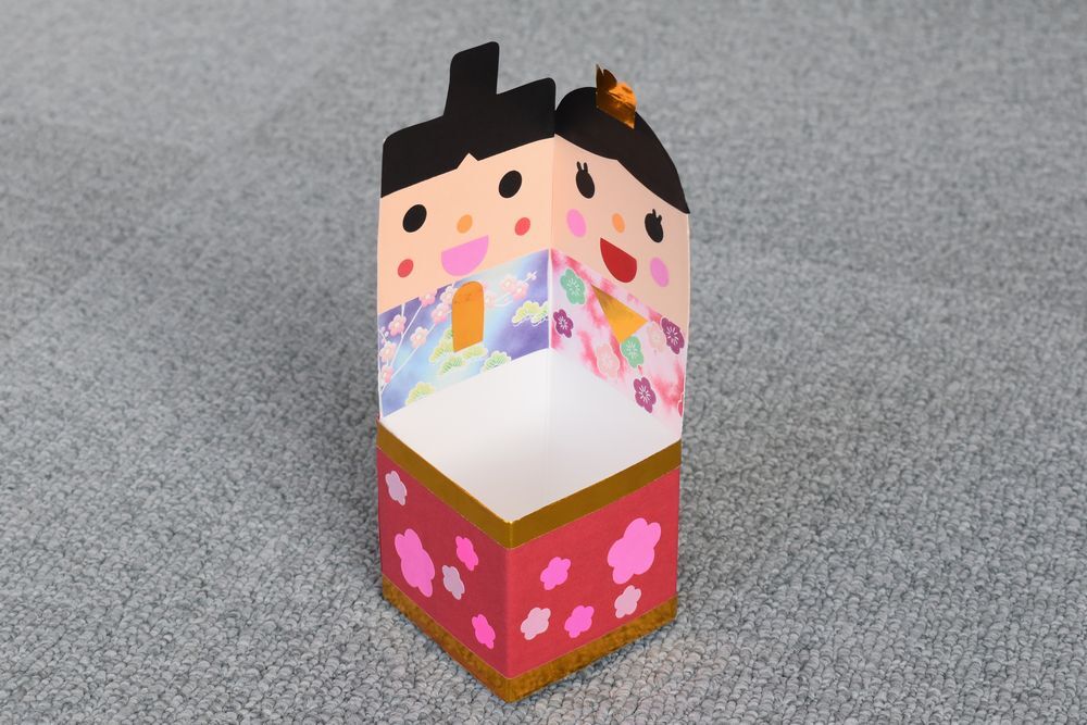 なかよしおひな様の小物入れの工作見本写真