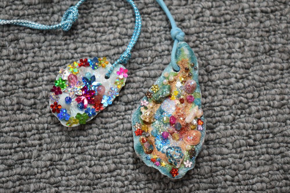 貝がらのペンダントの工作見本写真