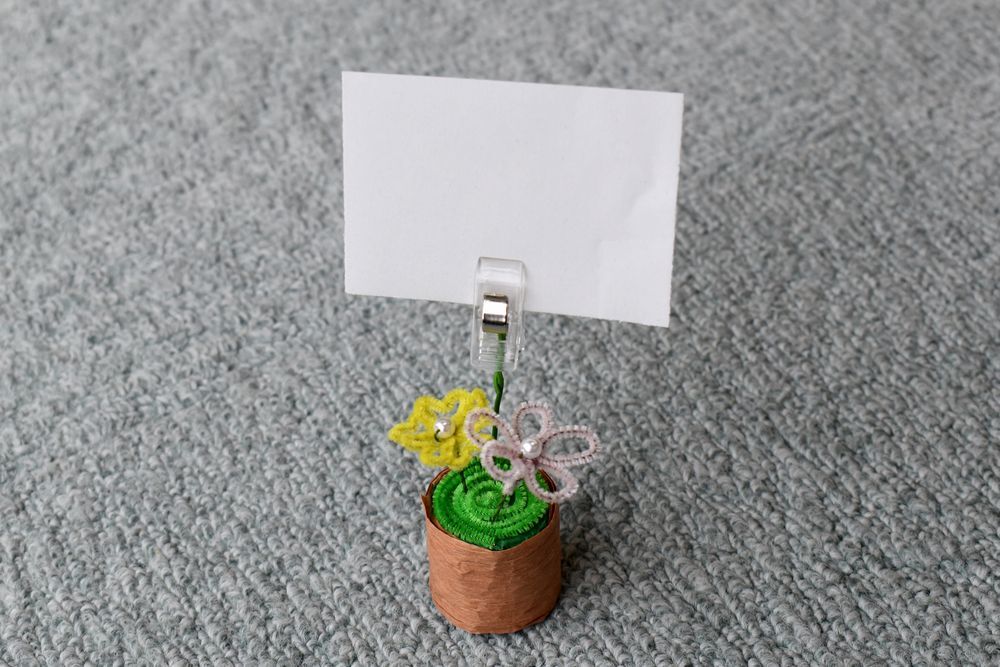 メモスタンドの工作見本写真