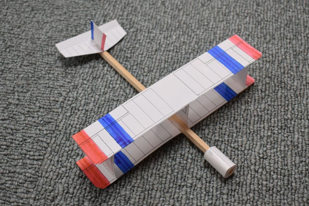 「紙筒で春のおき物作り」の工作見本写真